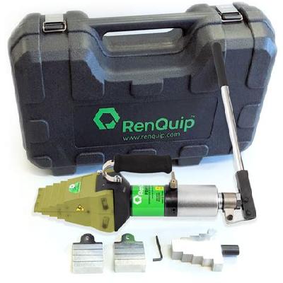 Integral Hydraulic Flange Spreading Wedge