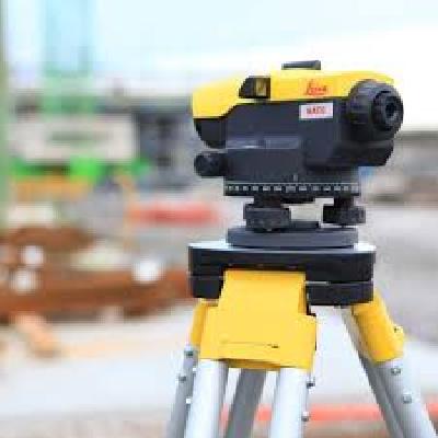Leica NA 332 Level Instrument