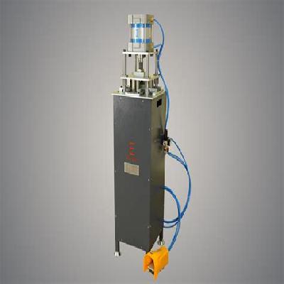 Punching Machine Corner Cleat   Interlock