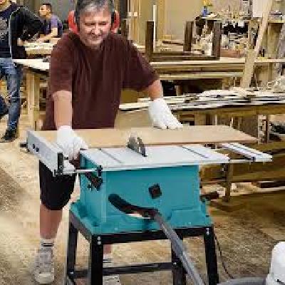 Makita Table Saw