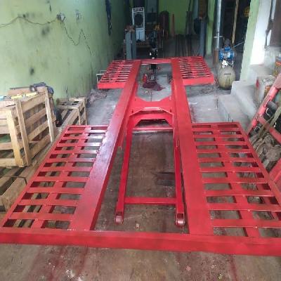 COMFOS TYRE REST PLATFORM WASHING LIFT