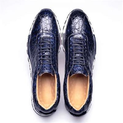 Women Crocodile Pattern Sneakers