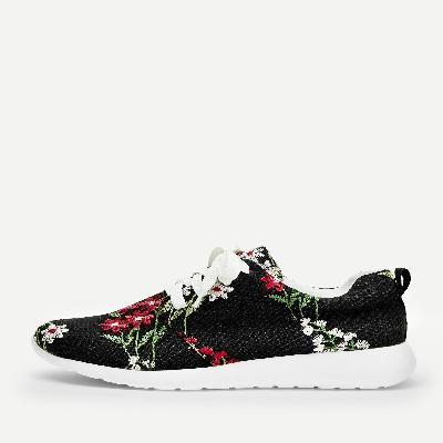 Women Embriodary Sneaker Shoes