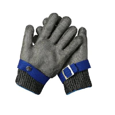 Cut and Sewn Gloves