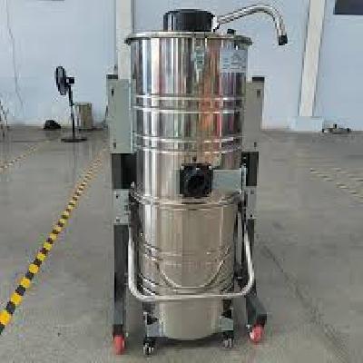 Industrial Vacuum Cleaner