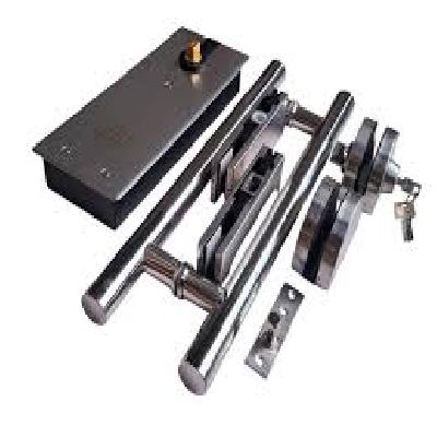 Double L Shape Door Connector