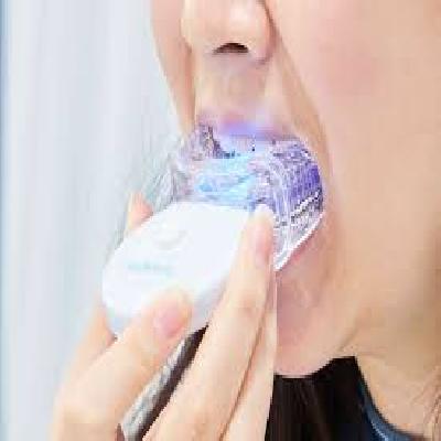 White Light Teeth Cleaner