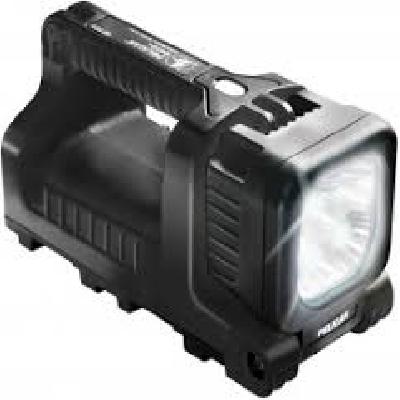 Pelican 9410 Flash Light