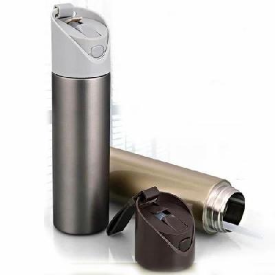 H100 - Flick Top Vacuum Sipper (with Spout Shield)