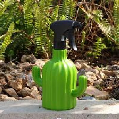 Gardening Plastic Watering Can