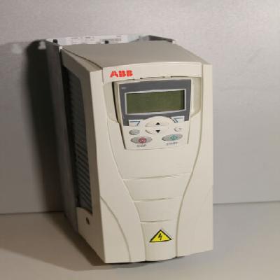 ABB  ACS550-01-08A8-4 VFD, 5 HP