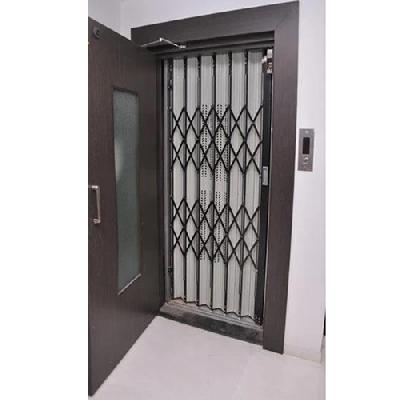 Manual Operator Door Lift