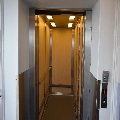 Apartment Lift