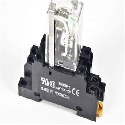 Omron Relay 