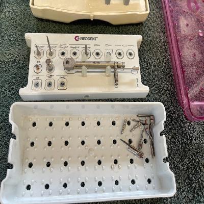 A-B TKM Implant Kit