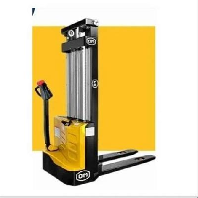 OM Voltas Electric Stacker