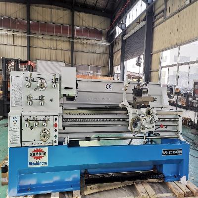 Medium Duty Horizontal Lathe Machine KM-3-215-50