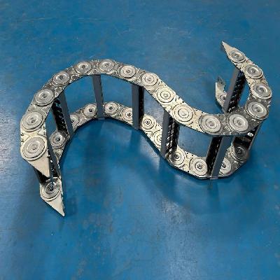 Metallic Drag Chain