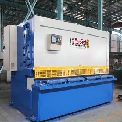 SS Sheet Cutting Machines M-0425