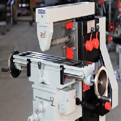 Universal Geared Head Milling Machine