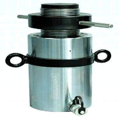 Low Height Threaded Ram with Safety Lock Nut and Tilt Saddle