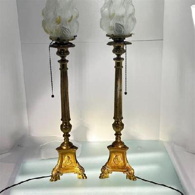 Pedestal Lamps