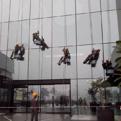 Facade And Glass Cleaning Service