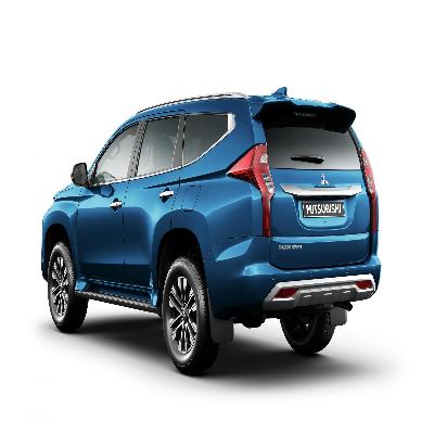 Pajero Sport Car