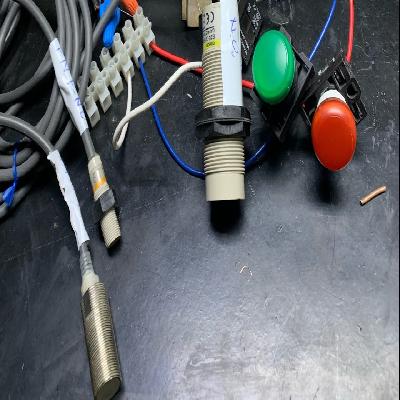 Proximity sensor installation