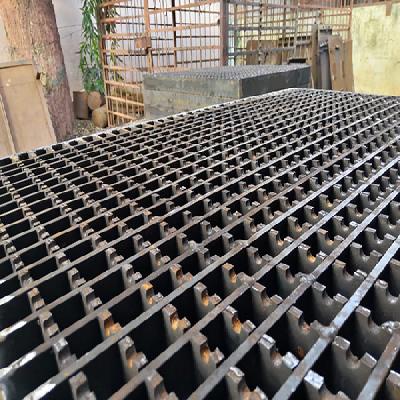 Industrial Manual Grating