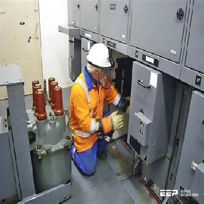Servicing of L