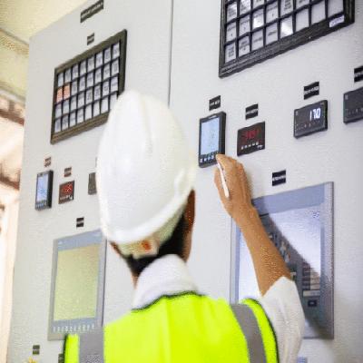 Electrical Contractor AMC Services