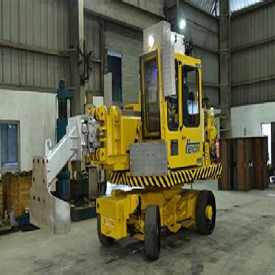 Hencon Furnace Tending Vehicle FTV