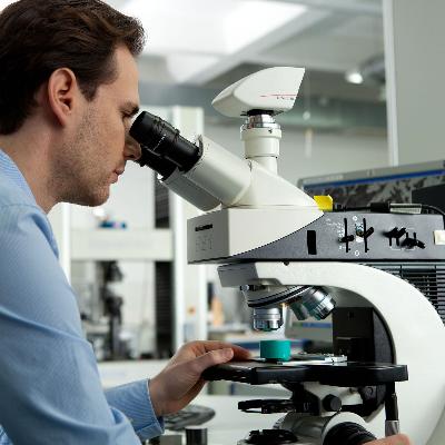 Research Microscope