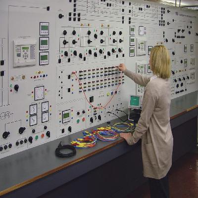 Digital IC Lab Trainer