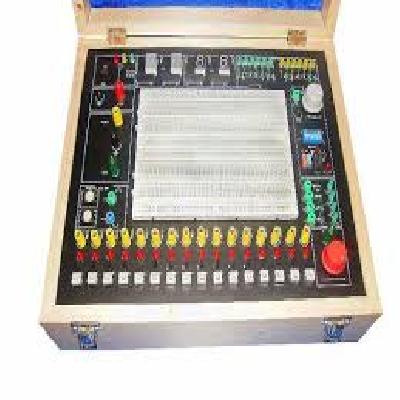 Digital Electronics Trainer