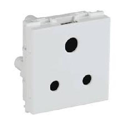 6 A 3 Pin Shuttered Socket