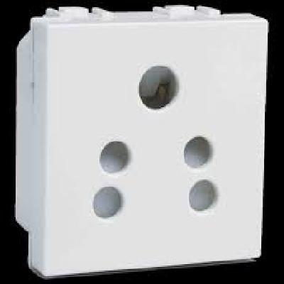 6 A 5 Pin Shuttered Socket