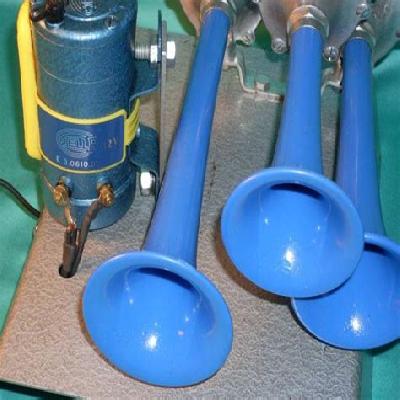 Automobile Horns And Fanfare