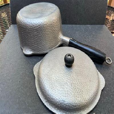 Hammered Cast Aluminum Gadget