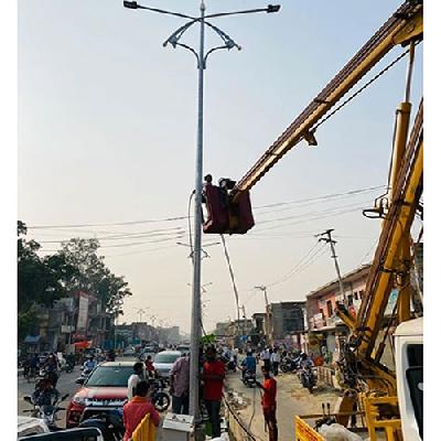 Street Pole Fixing Service