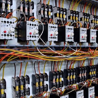 Capacitor Bank Replacements and Commissioning Service