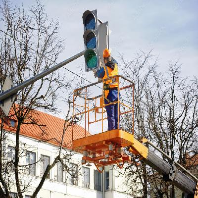 Traffic Signals Installation Service