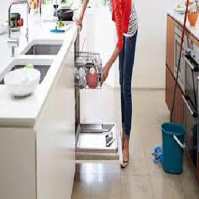 Kitchen Deep Cleaning Service