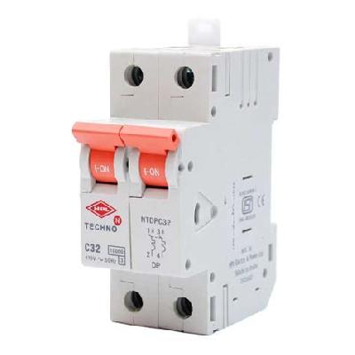 HPL Techno Isolator