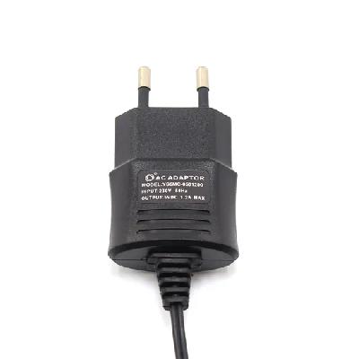 12 Volt 5 Ampere Adapter