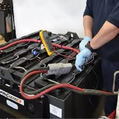Industrial Forklift Batteries Service