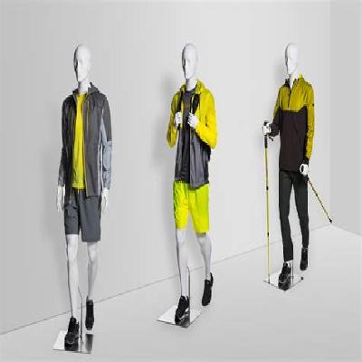 Trekking Mannequin