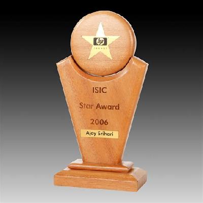 Wooden Trophy Manufacturer