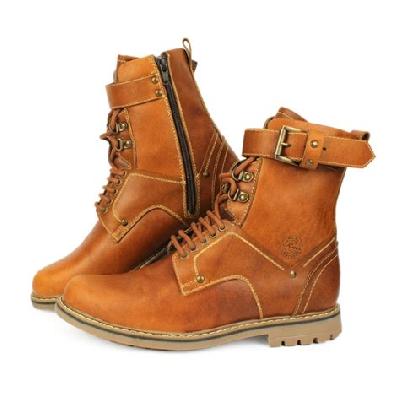 Horex Long Chain Boots For Men In Tan Leather